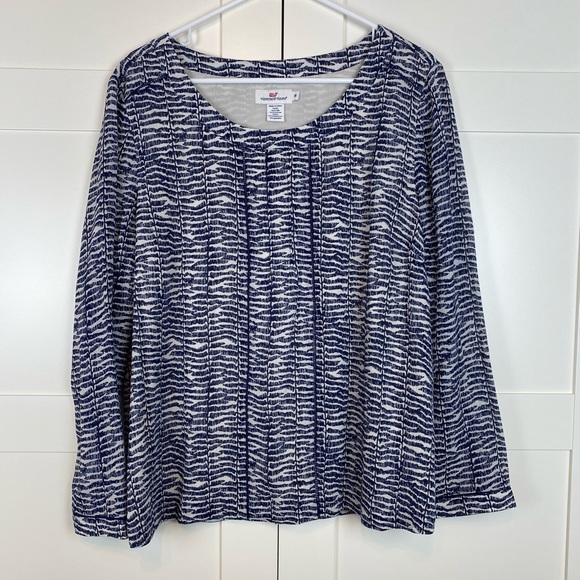 Vineyard Vines Tops - Vineyard Vines silk blouse size 16. EUC.